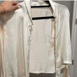 Aritzia Wilfred the front top